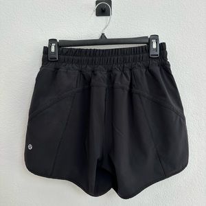 Lululemon High Rise lined short 5” length, size 4
